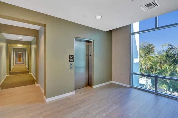 $7,500 | 365 Southeast 6th Avenue, Unit 307, Delray Beach, FL 33483