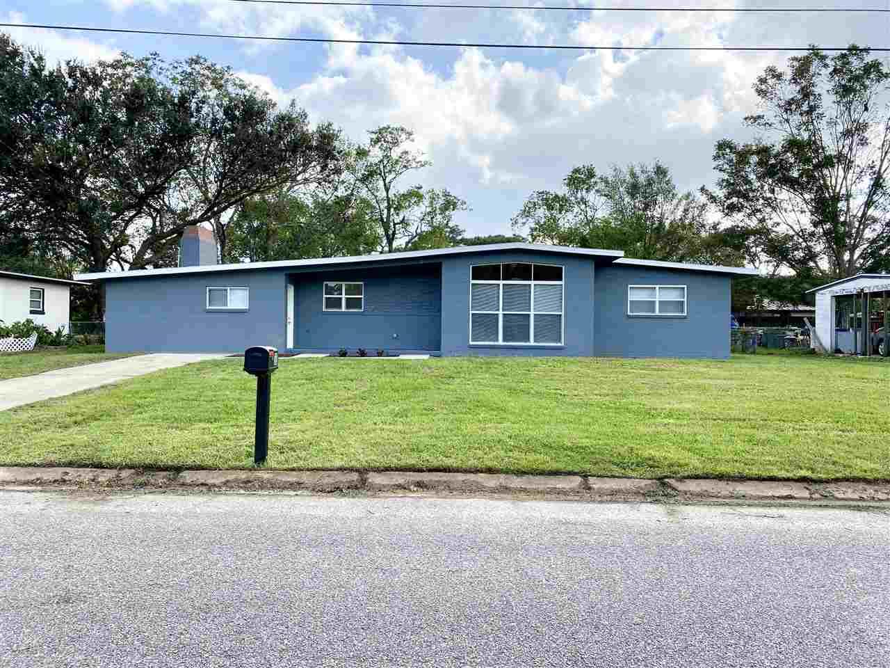 30 Stanford Road Pensacola, FL 32506 - Photo 1 of 35 Front of house