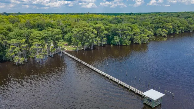 $10,000 | 210 1st Street, Georgetown, FL 32139