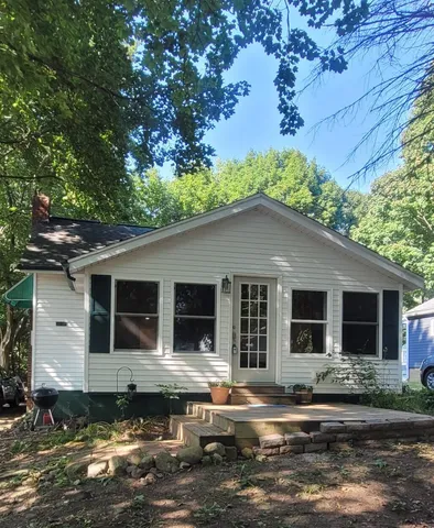$295,000 | 1193 Lakeview Drive, Brooklyn, MI 49230
