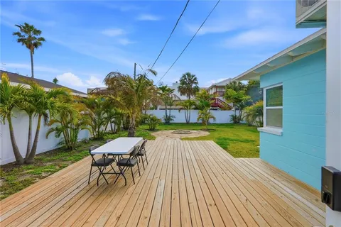 $569,000 | 15424 2nd Street East, Madeira Beach, FL 33708
