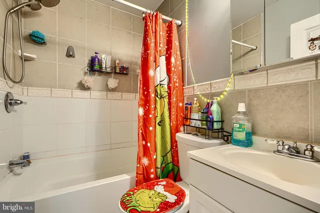 $264,999 | 6 Avenal Road, Baltimore, MD 21221