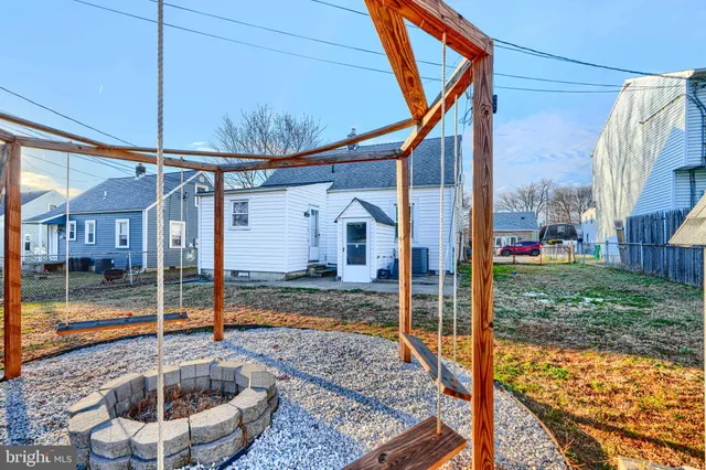 $264,999 | 6 Avenal Road, Baltimore, MD 21221