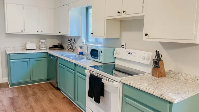 $2,200 | 8429 Daisy Dallas Road, Hixson, TN 37343