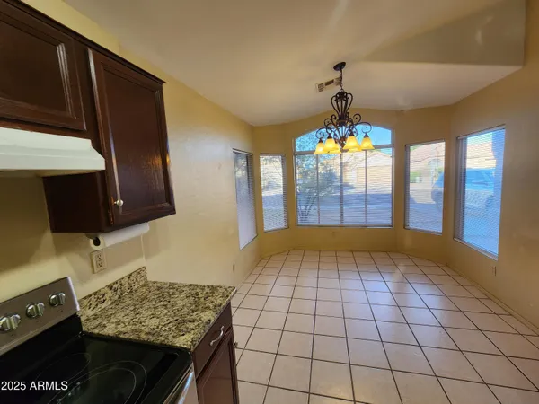 $2,200 | 19417 North 7th Drive, Phoenix, AZ 85027