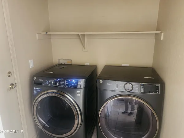 $2,200 | 19417 North 7th Drive, Phoenix, AZ 85027