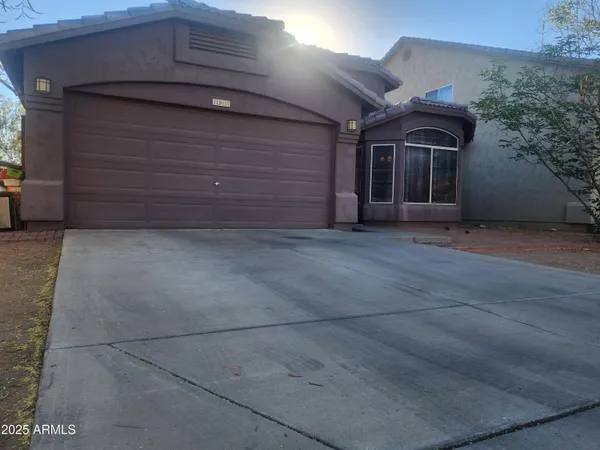 $2,200 | 19417 North 7th Drive, Phoenix, AZ 85027