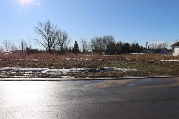 $97,000 | Meadow Park Drive, Unit 74, Greenville, WI 54942