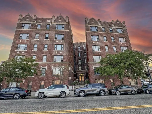 $2,850 | 315 56th Street, Unit E6, West New York, NJ 07093