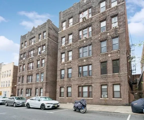 $2,850 | 315 56th Street, Unit E6, West New York, NJ 07093