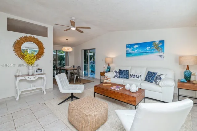 $3,200 | 133 East Silver Palm Avenue, Tavernier, FL 33070