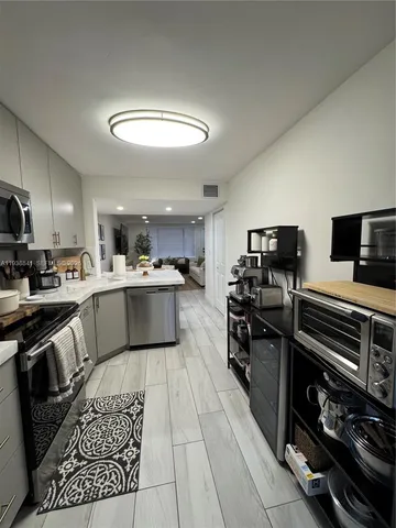 $445,000 | 10069 Southwest 77th Court, Miami, FL 33156