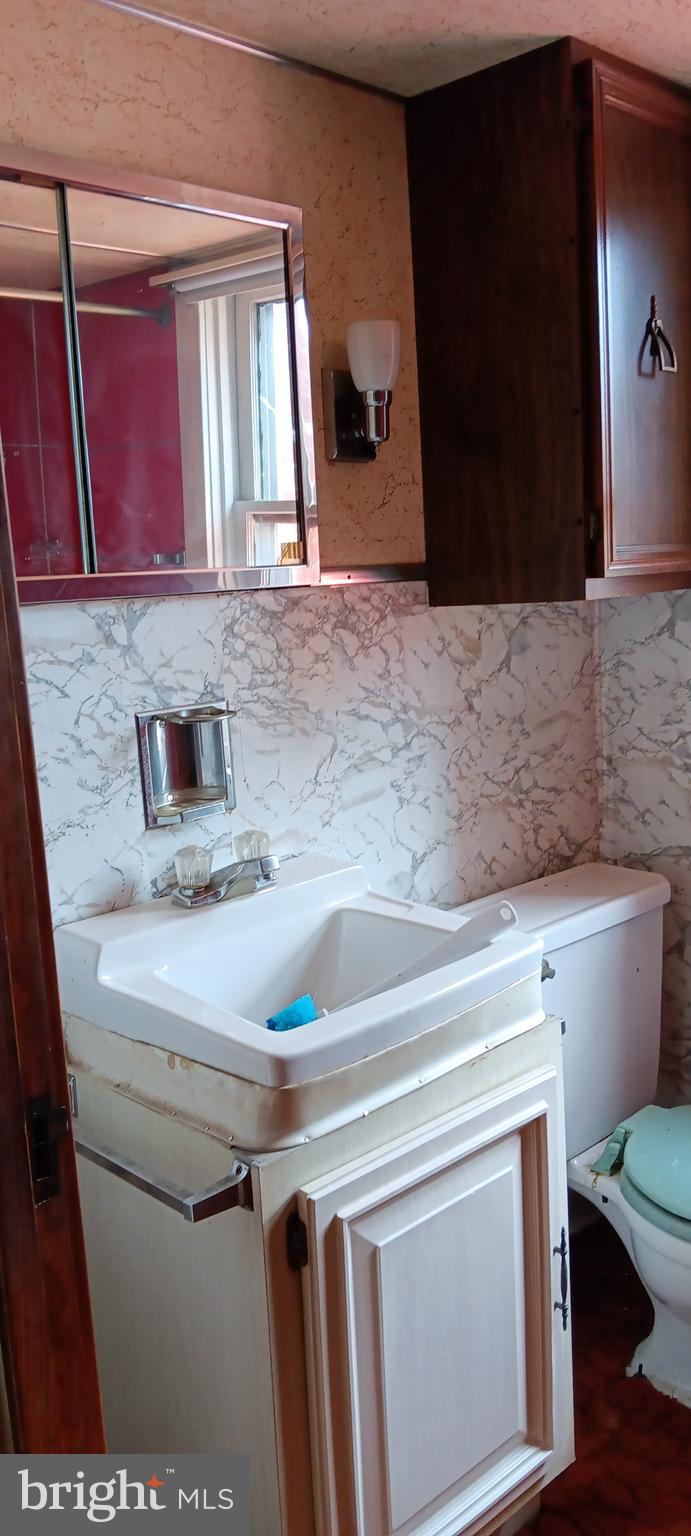 1243 Shaffer Mountain Road Cairnbrook, PA 15924 - Photo 27 of 60