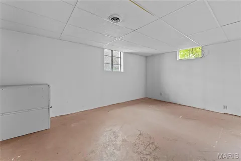 $184,900 | 2812 Laclede Station Road, Maplewood, MO 63143