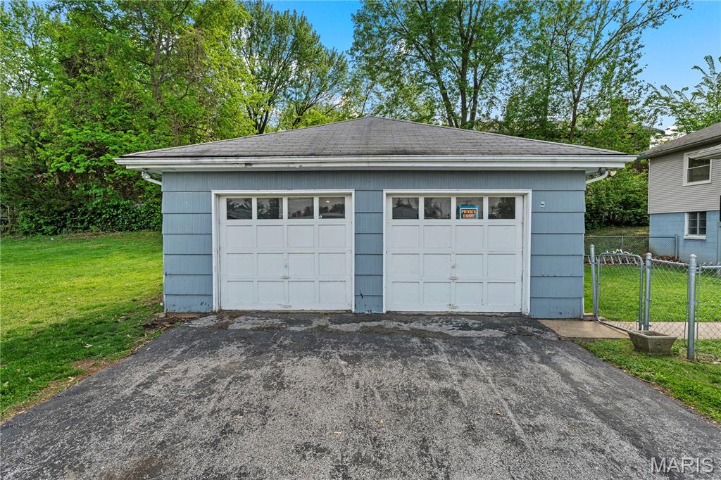 2812 Laclede Station Road Maplewood, MO 63143 - Photo 3 of 40