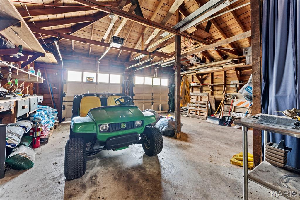 2812 Laclede Station Road Maplewood, MO 63143 - Photo 35 of 40