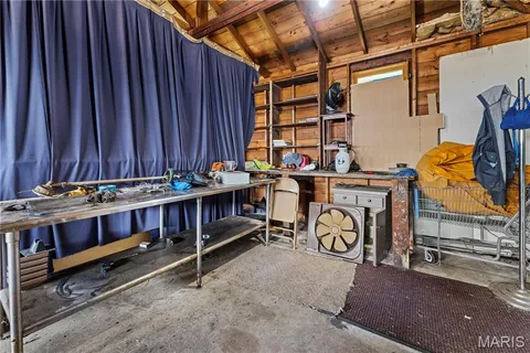 $184,900 | 2812 Laclede Station Road, Maplewood, MO 63143