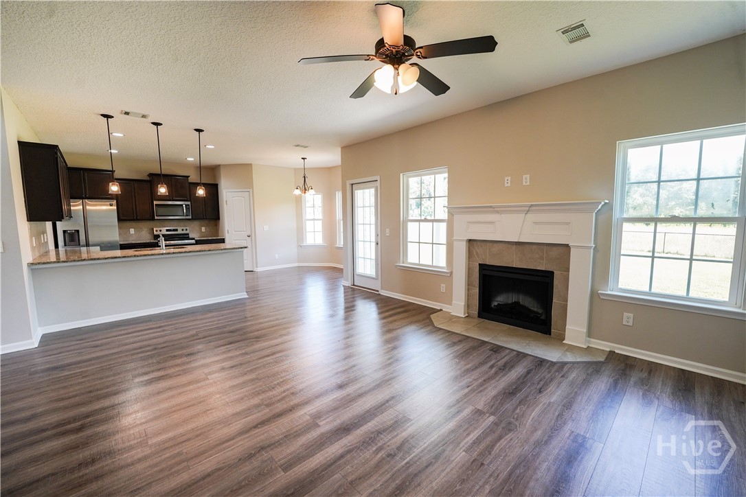 272 Sawmill Road Hinesville, GA 31313 - Photo 7 of 25