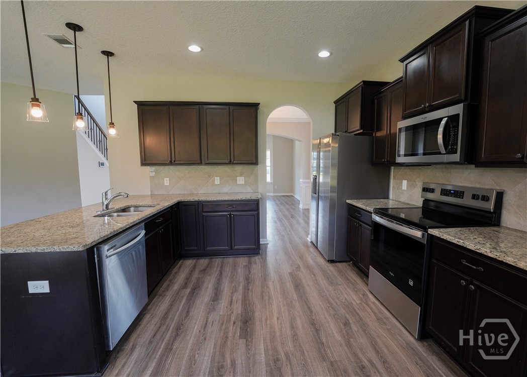 272 Sawmill Road Hinesville, GA 31313 - Photo 8 of 25