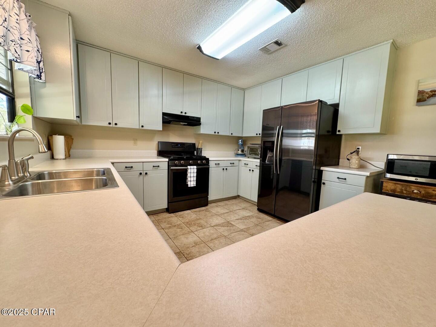 1793 Bentley Road Cottondale, FL 32431 - Photo 9 of 38
