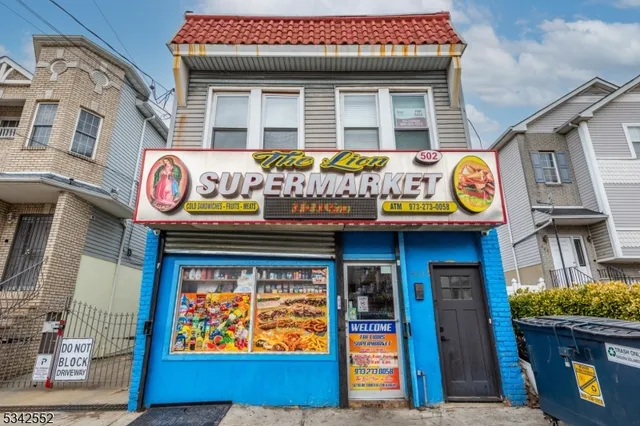 a sign that is on the wall of building