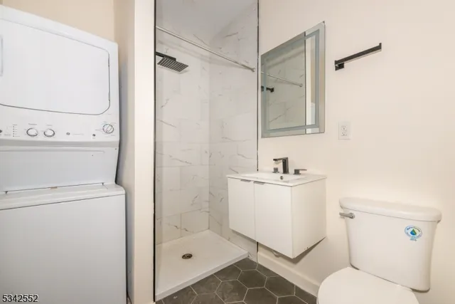 $400,000 | 502 Irvine Turner Boulevard, Newark, NJ 07108