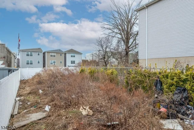 $400,000 | 502 Irvine Turner Boulevard, Newark, NJ 07108