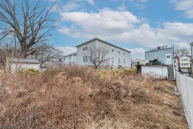 $400,000 | 502 Irvine Turner Boulevard, Newark, NJ 07108