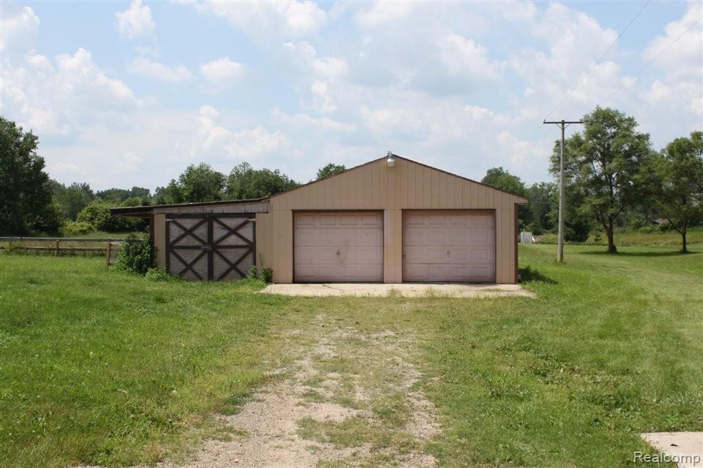 6288 Hollow Corners Road Dryden, MI 48428 - Photo 18 of 27 IMG_2346.JPG