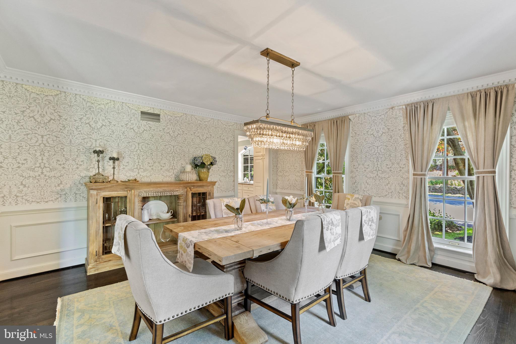 13613 Query Mill Road North Potomac, MD 20878 - Photo 11 of 87 Dining Room