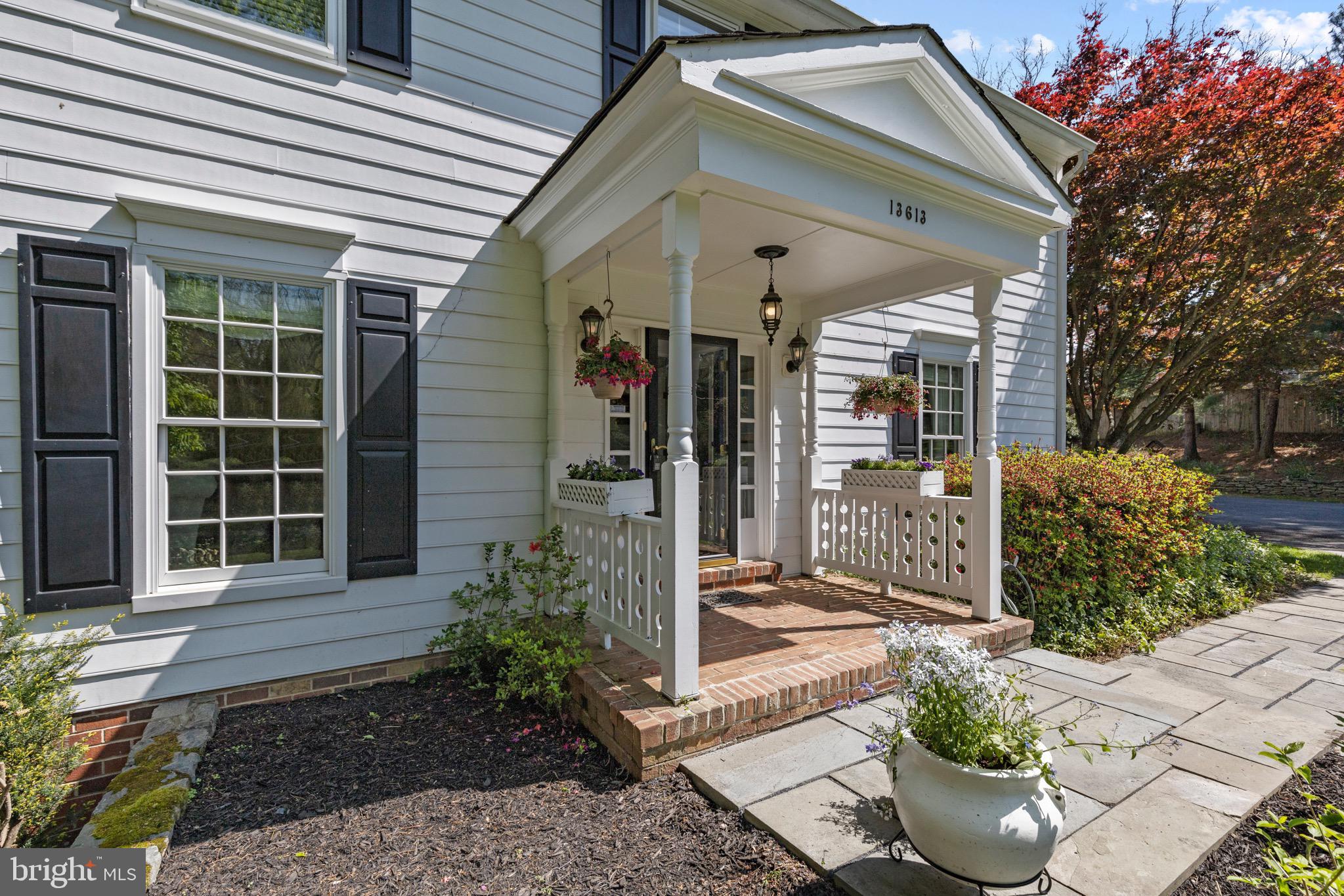 13613 Query Mill Road North Potomac, MD 20878 - Photo 3 of 87 Front Door