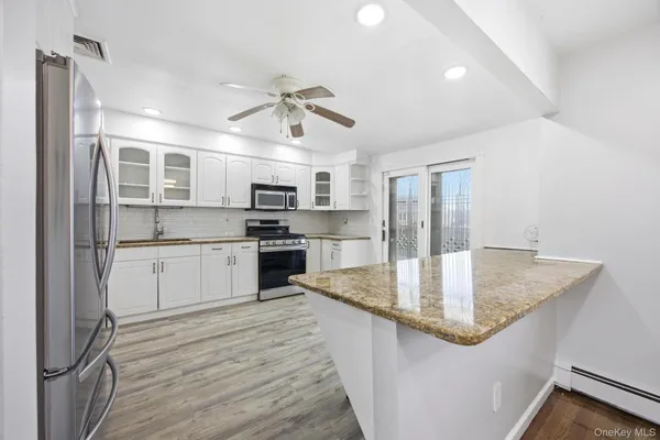 $999,000 | 14 Hilton Court, Hicksville, NY 11801