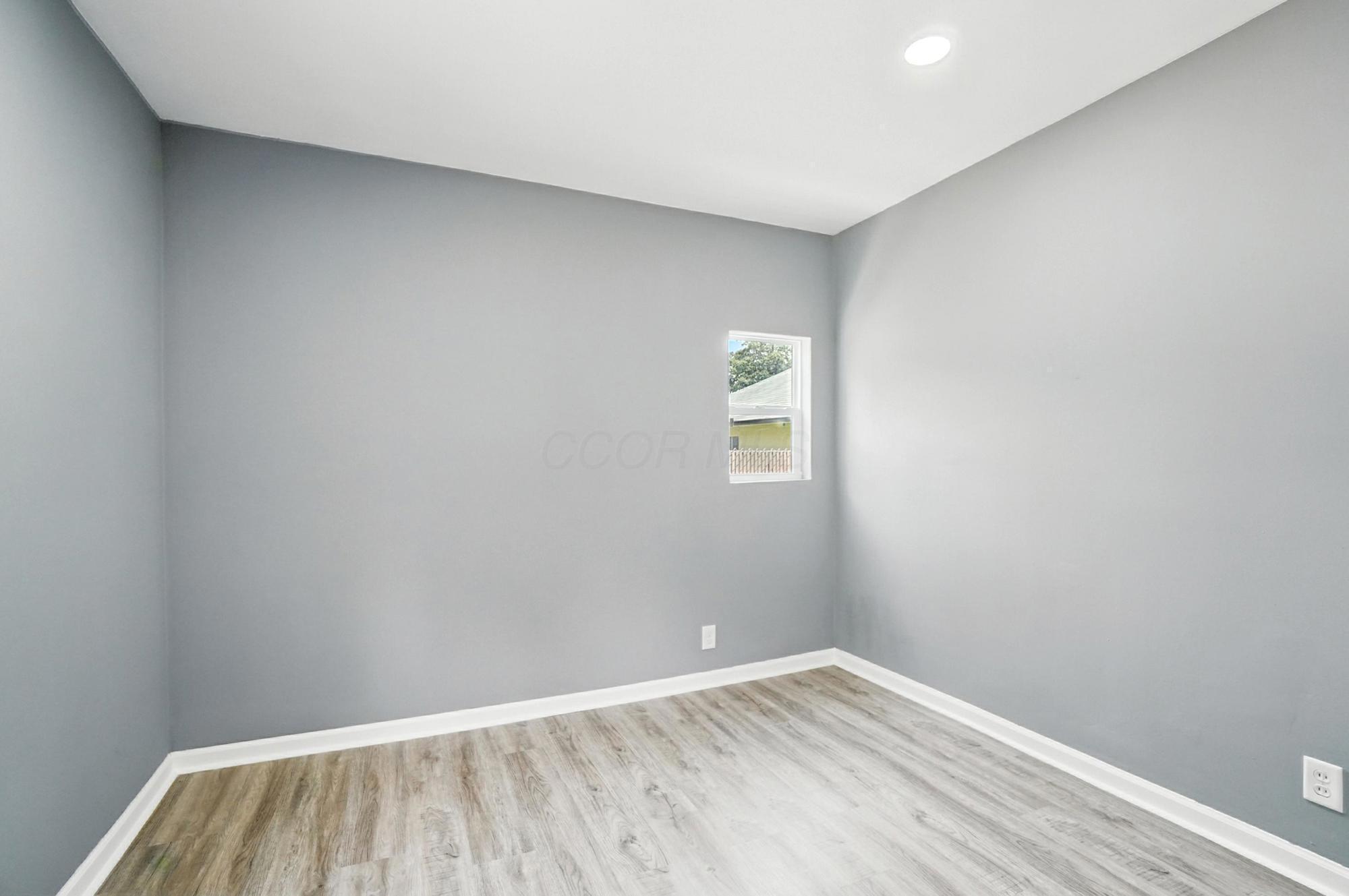1166 Acton Road Columbus, OH 43224 - Photo 15 of 24 079