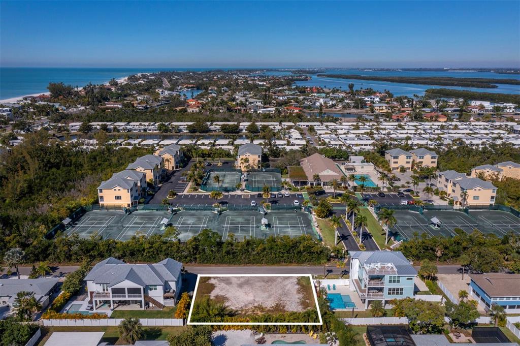 620 Companion Way Longboat Key, FL 34228 - Photo 8 of 17
