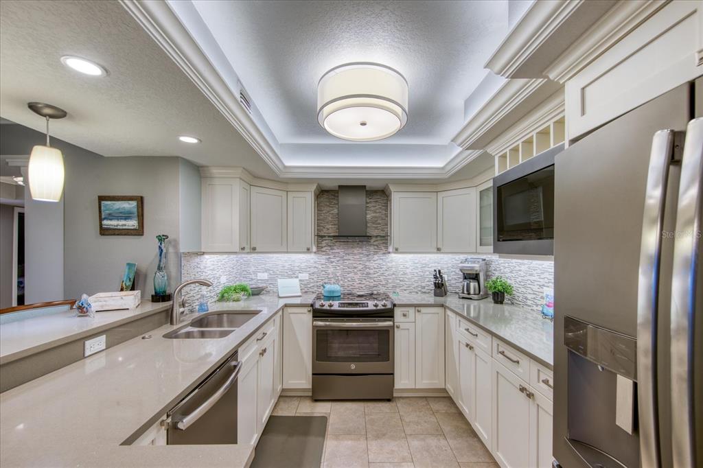 17400 Gulf Boulevard, Unit J9 Redington Shores, FL 33708 - Photo 27 of 41