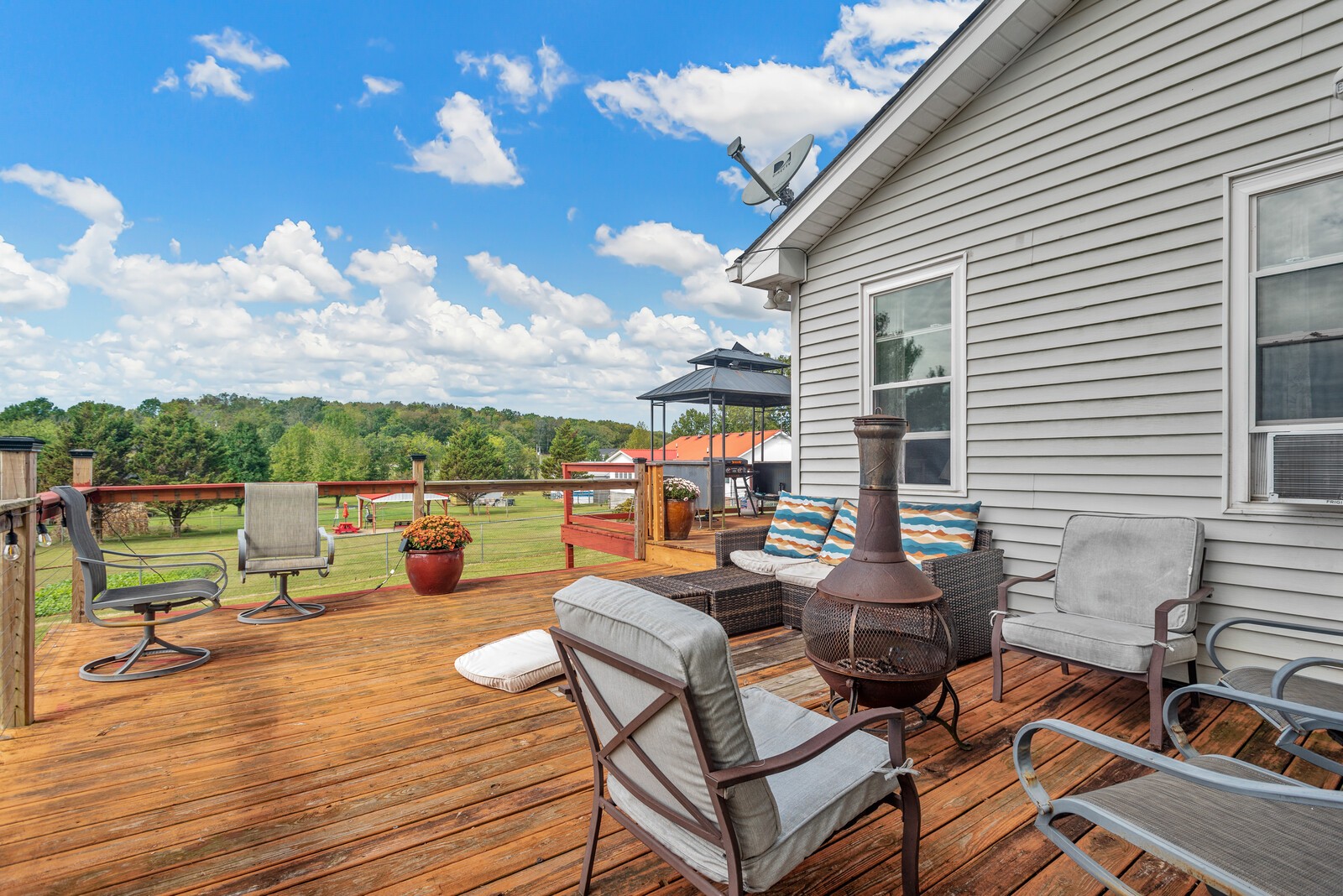 362 Norene Road Lebanon, TN 37090 - Photo 30 of 40 a view of a terrace with seating area
