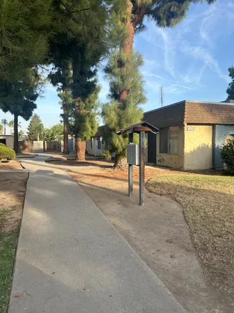 $1,250 | 471 Minnewawa Avenue, Unit 102, Clovis, CA 93612