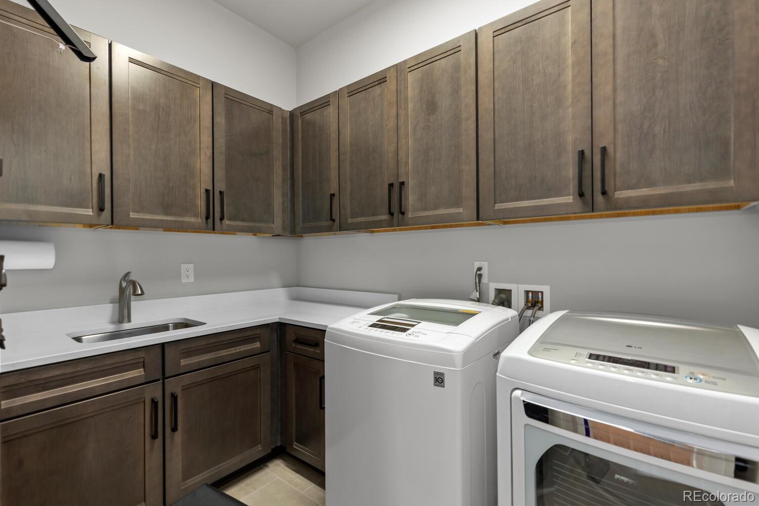 10869 Bluffside Drive Lone Tree, CO 80124 - Photo 24 of 48