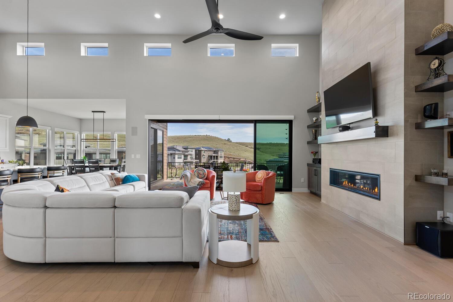 10869 Bluffside Drive Lone Tree, CO 80124 - Photo 8 of 48