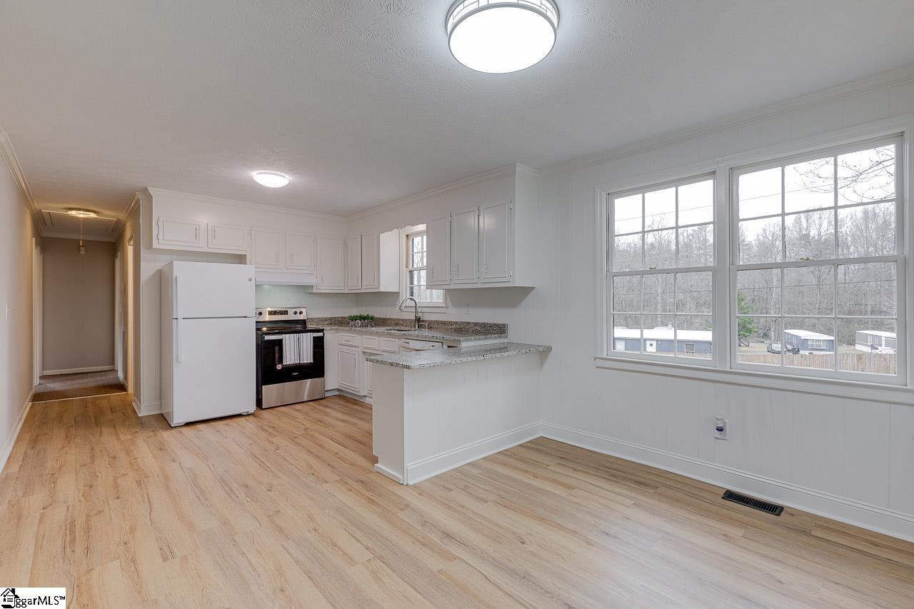 408 McElhaney Road Travelers Rest, SC 29690 - Photo 17 of 32