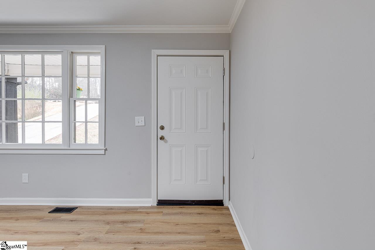 408 McElhaney Road Travelers Rest, SC 29690 - Photo 7 of 32