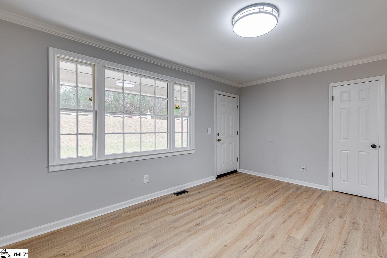 408 McElhaney Road Travelers Rest, SC 29690 - Photo 9 of 32