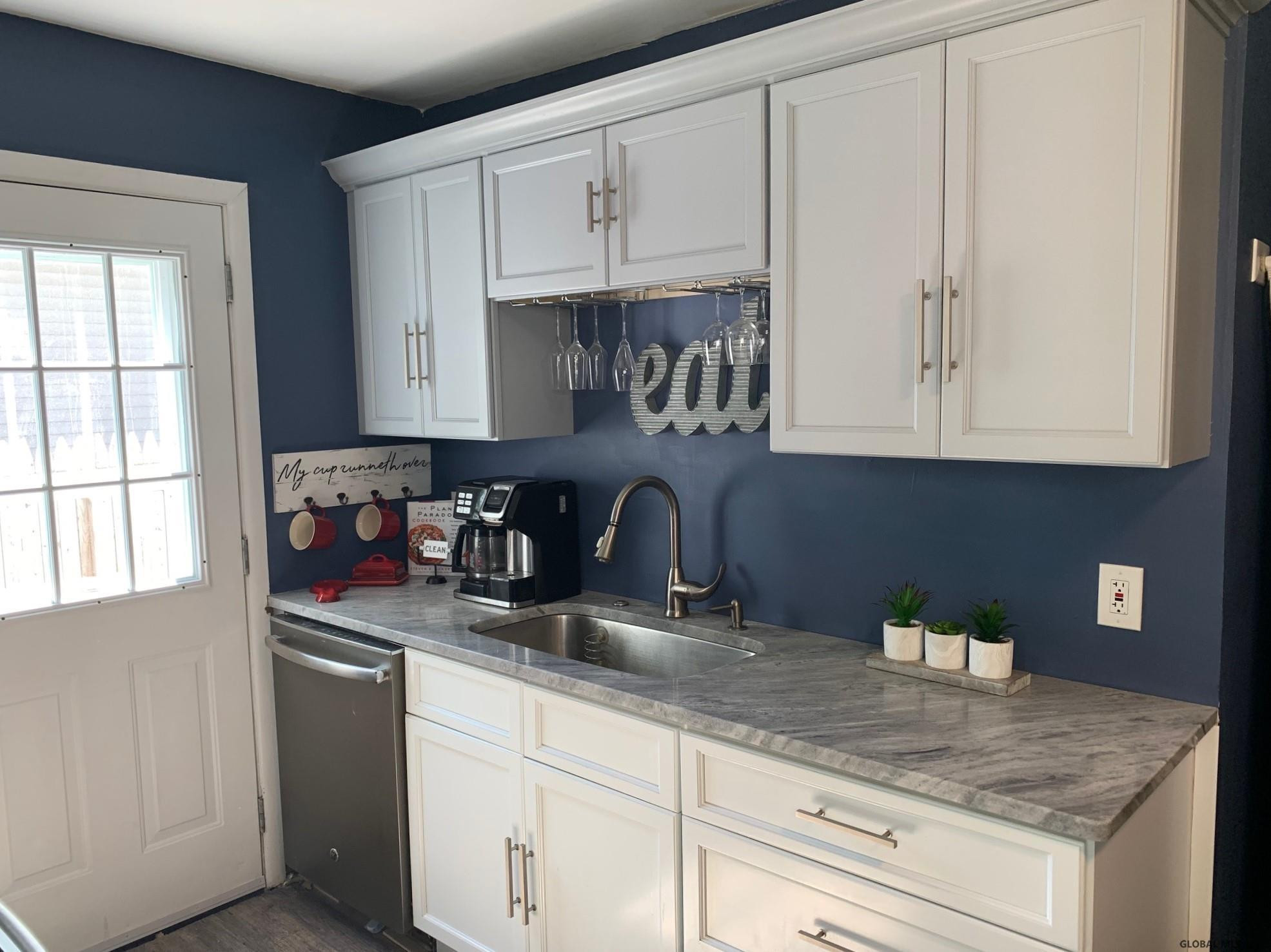 80 Southgate Road Colonie, NY 12211 - Photo 10 of 30 Photo 10