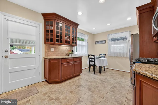 $424,990 | 8501 Sprague Place, New Carrollton, MD 20784