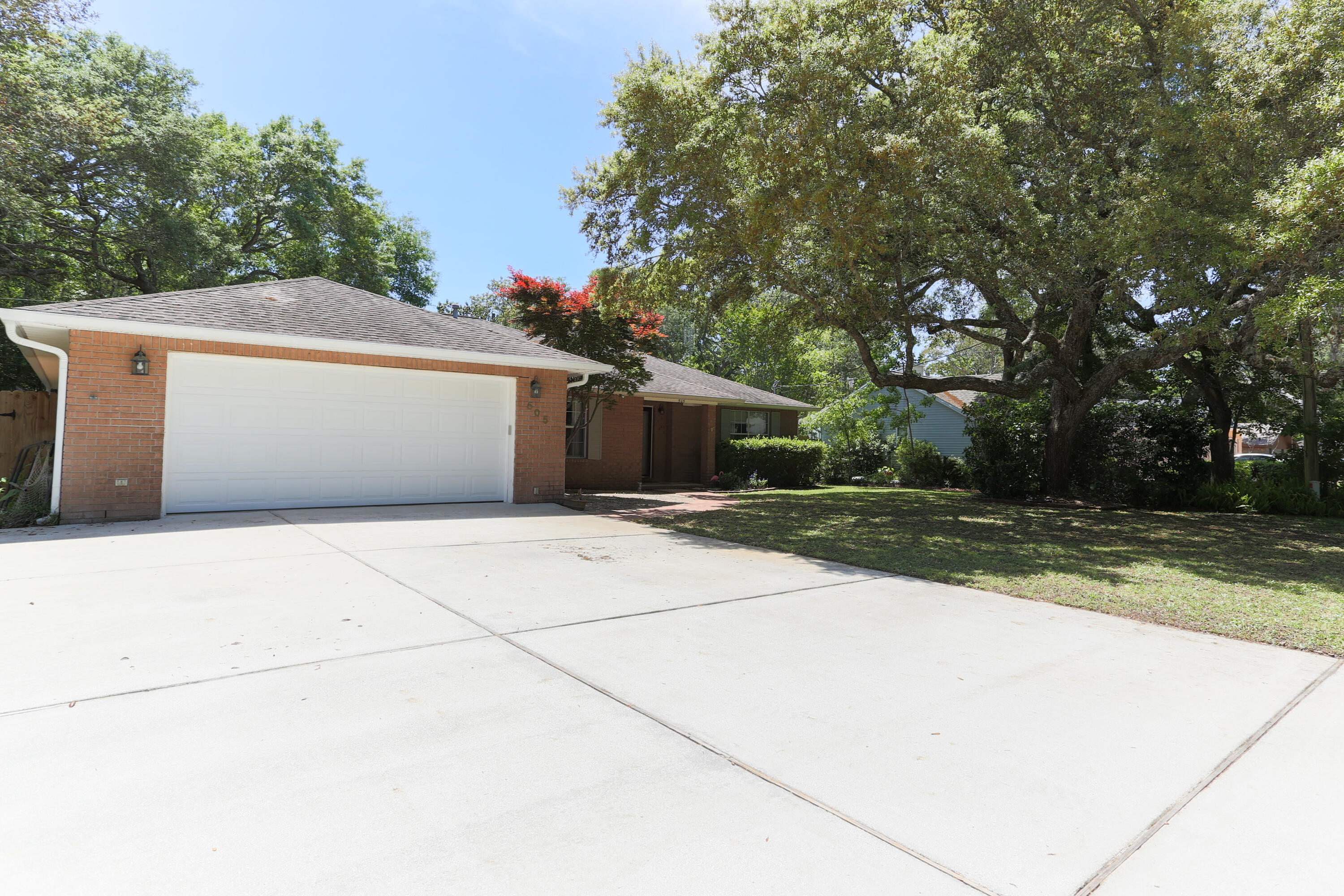 505 Nelson Point Road Niceville, FL 32578 - Photo 3 of 38 Gallery Image 3