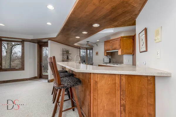 $635,000 | 2778 East 1779th Road, Ottawa, IL 61350