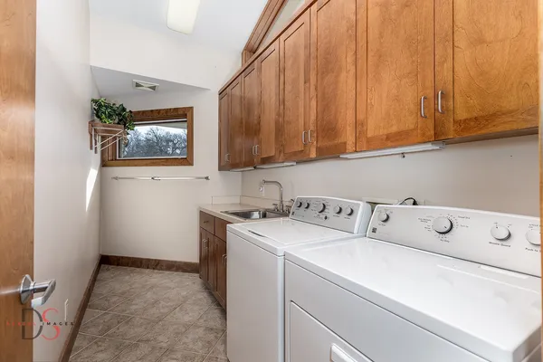 $635,000 | 2778 East 1779th Road, Ottawa, IL 61350