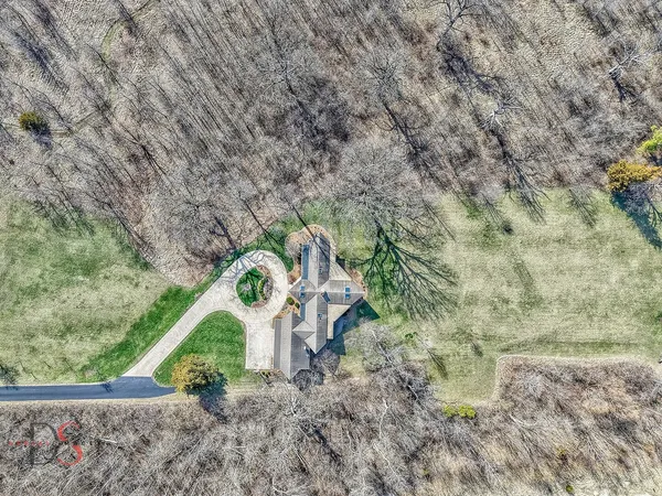 $635,000 | 2778 East 1779th Road, Ottawa, IL 61350