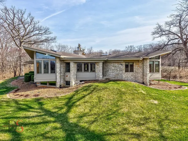 $635,000 | 2778 East 1779th Road, Ottawa, IL 61350