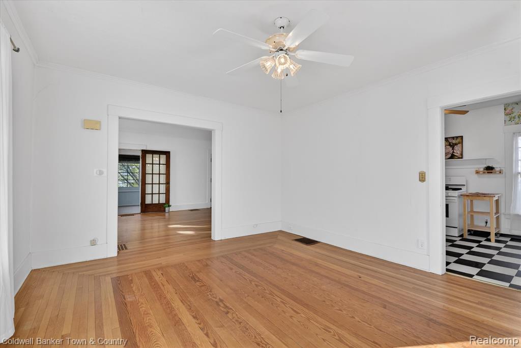 110 Clinton Street Manchester, MI 48158 - Photo 13 of 48